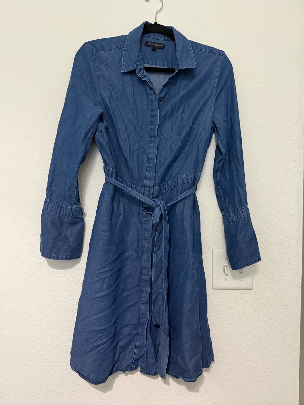 Banana Republic Denim-Style Long Sleeve Shirt Dress in Blue